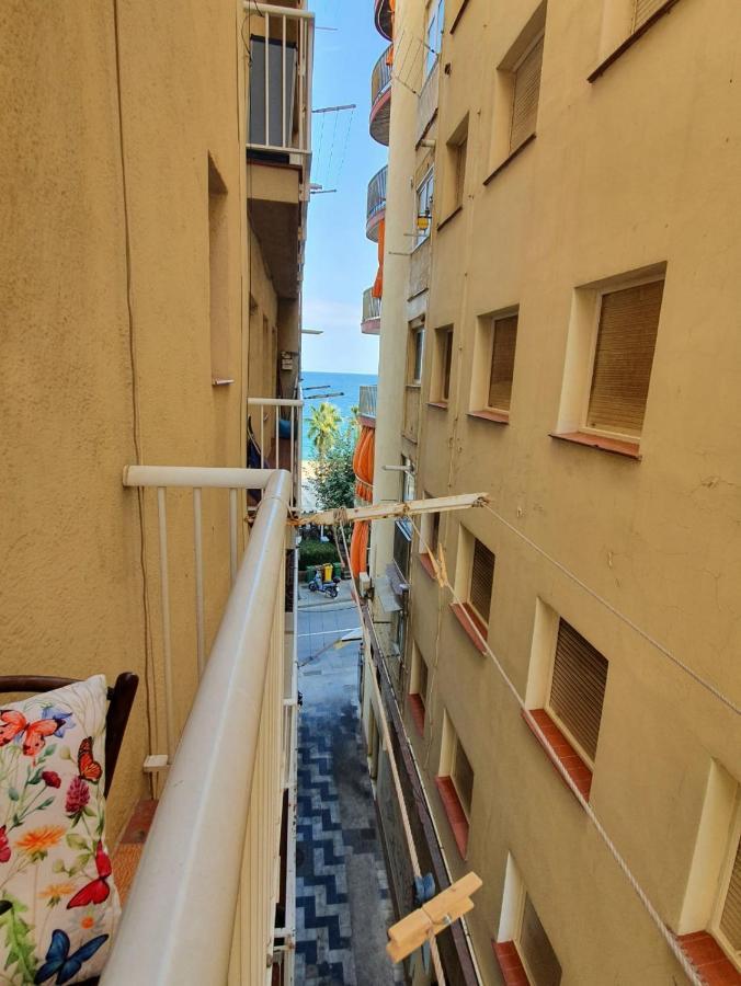 Habitacion Delante De La Playa Blanes Exterior foto