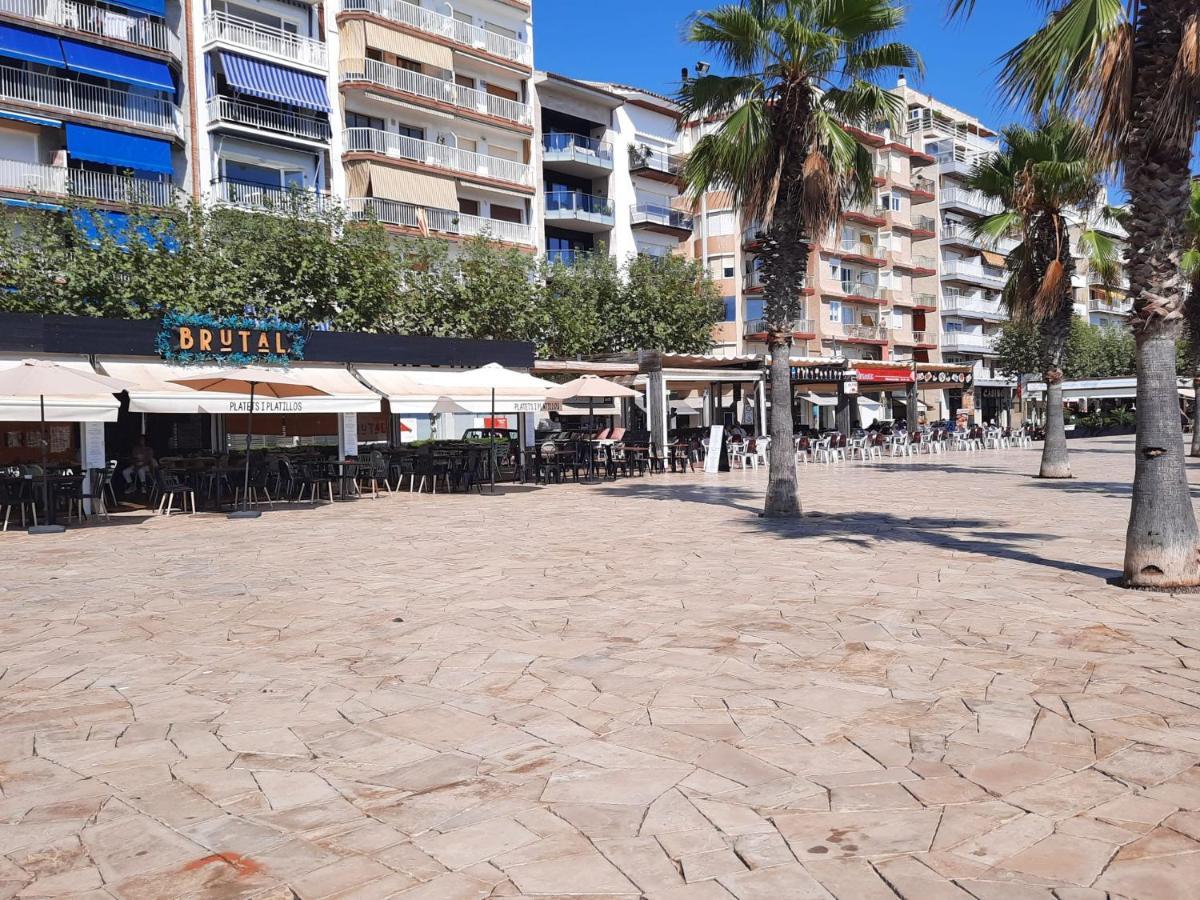 Habitacion Delante De La Playa Blanes Exterior foto